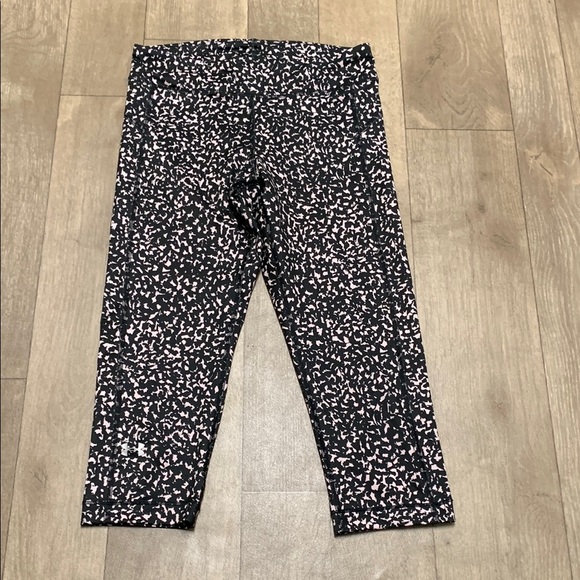 Womens Under‎ Armour Compression Athletic Performance Active Leggings - Picture 1 of 8